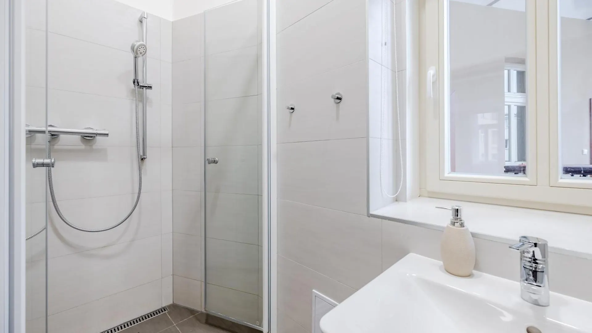 Seifertova Apartments By Willstay Praga